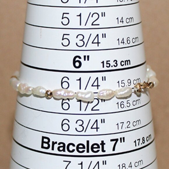 Three 14K Gemstone Bracelets (Onyx, Seed Pearls, Lapis, and Gold Beads) - Picture 7 of 11